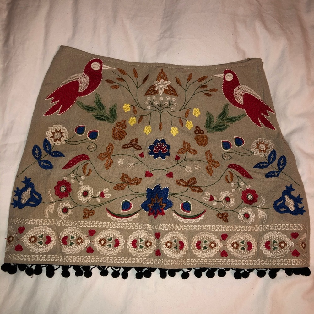 ADORABLE EMBROIDERED SKIRT